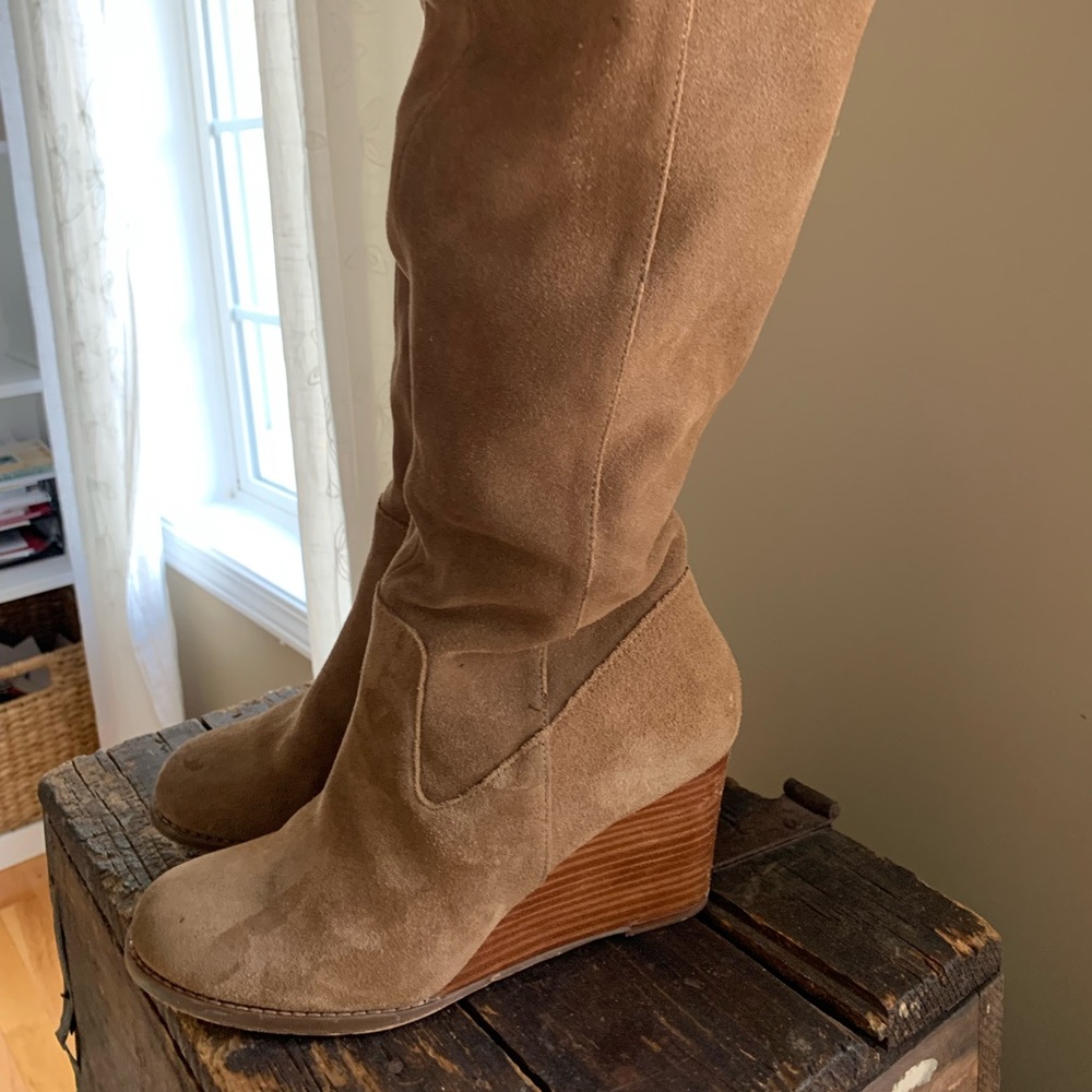 Sole Society size 8 wedge boots